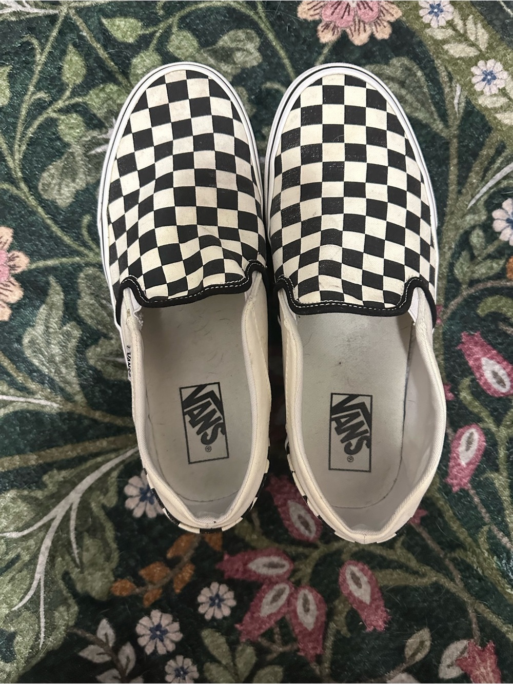 Vans women’s Classic Slip-On Checkerboard Sneakers - Black/White